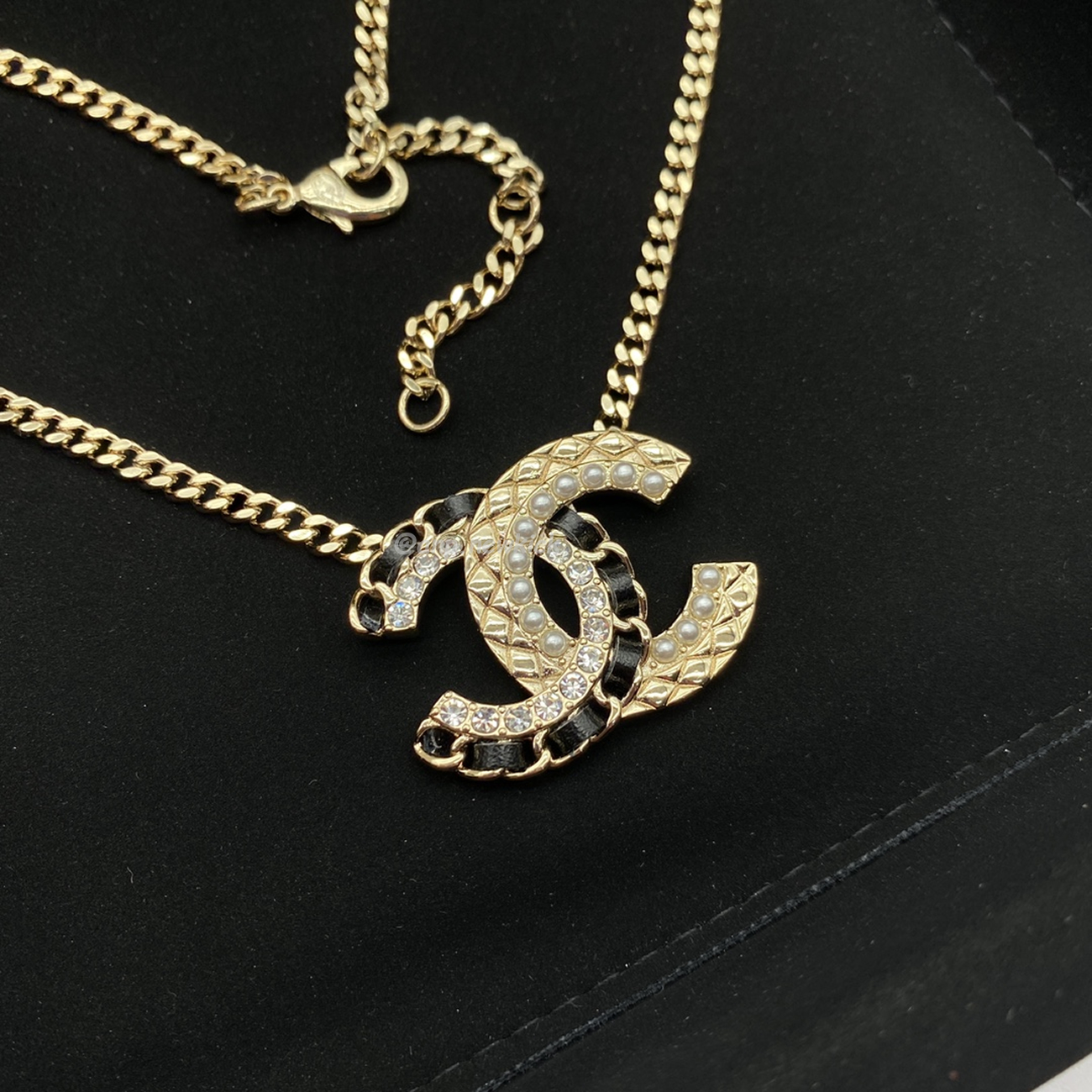 Chanel Pre Owned Cc Diamond Pendant Necklace (17) - www.newkick.org